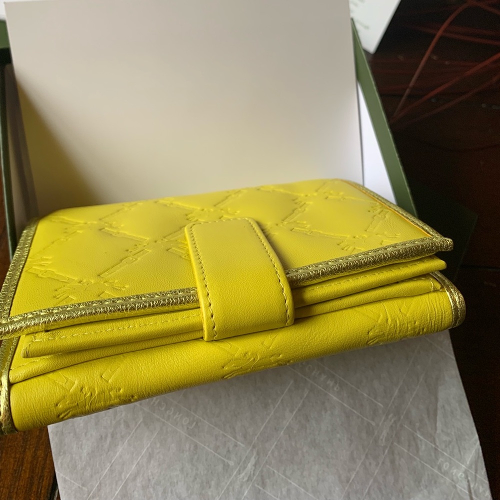 ⛔️SOLD⛔️Authentic Longchamp leather foldable wall - Picture 5 of 8